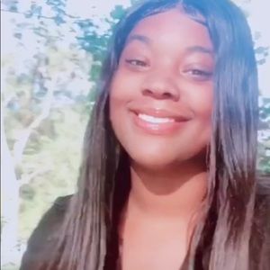 Meet your Posher, Shay